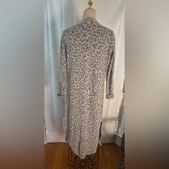 Ruby Moon Leopard Print Longline Duster Cardigan Women’s Small Gray - Picture 7 of 8